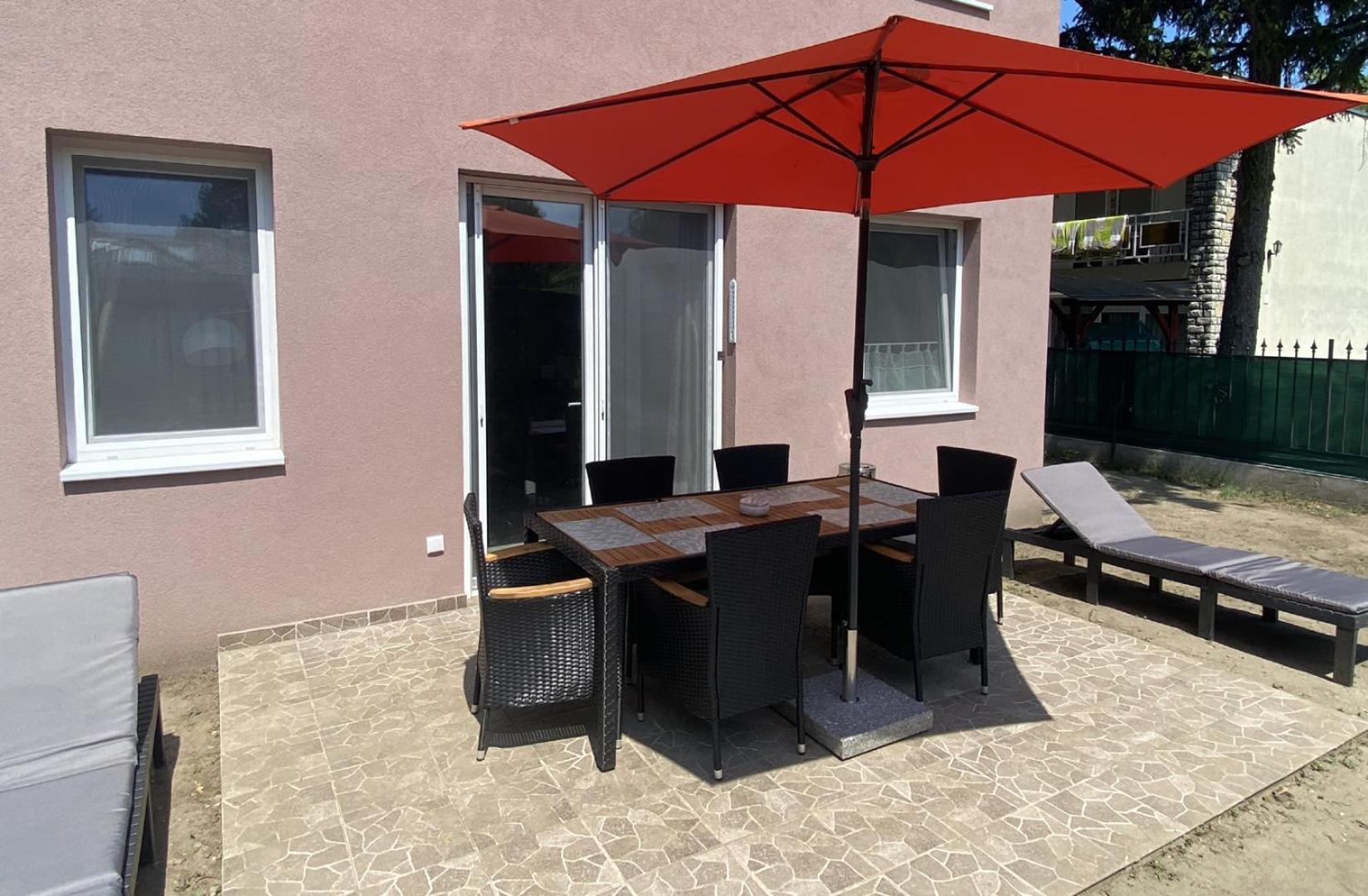 Four Flowers Apartman Siófok Exteriör bild